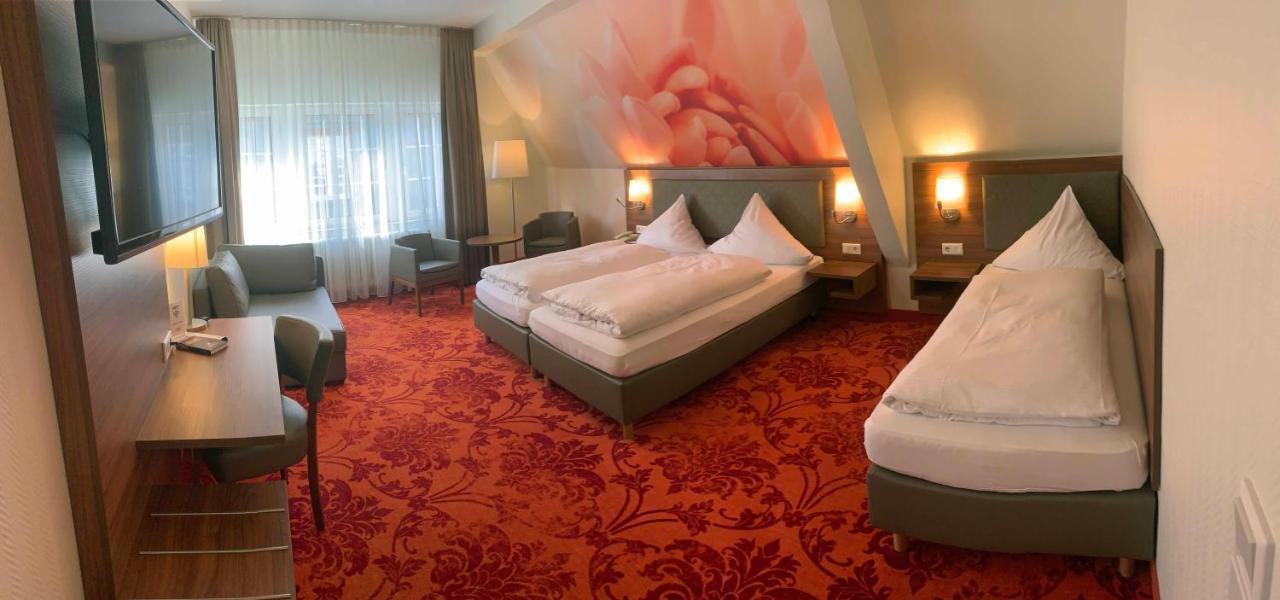 Hotel Felsenkeller ฮูเดสไฮม์ แอม ไฮน์ ภายนอก รูปภาพ