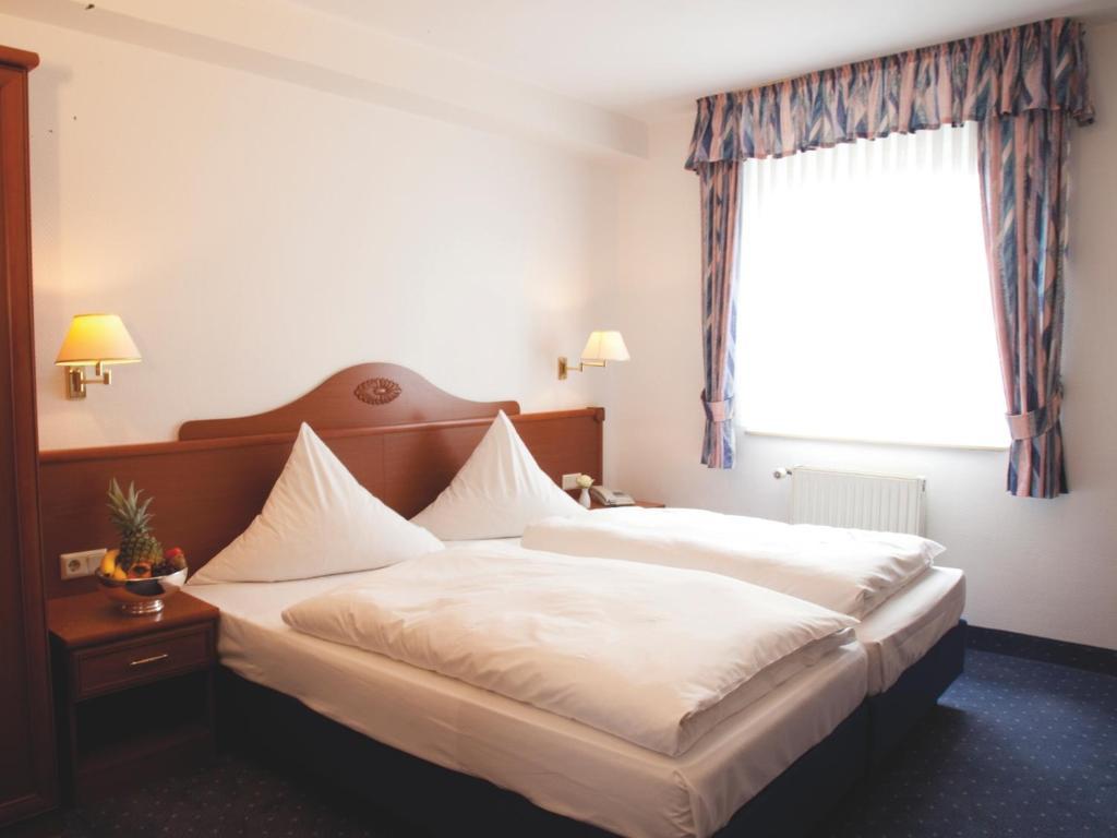 Hotel Felsenkeller ฮูเดสไฮม์ แอม ไฮน์ ห้อง รูปภาพ