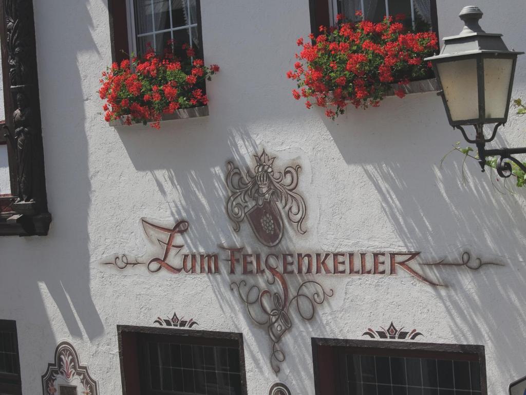 Hotel Felsenkeller ฮูเดสไฮม์ แอม ไฮน์ ภายนอก รูปภาพ