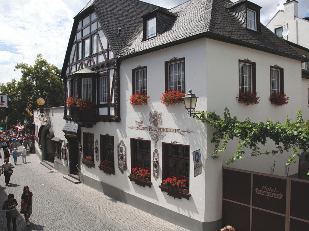 Hotel Felsenkeller ฮูเดสไฮม์ แอม ไฮน์ ภายนอก รูปภาพ