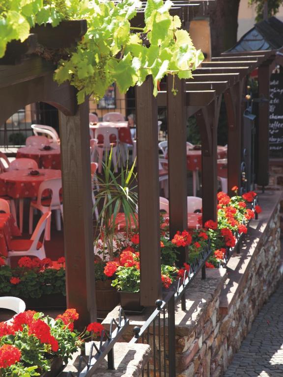 Hotel Felsenkeller ฮูเดสไฮม์ แอม ไฮน์ ภายนอก รูปภาพ