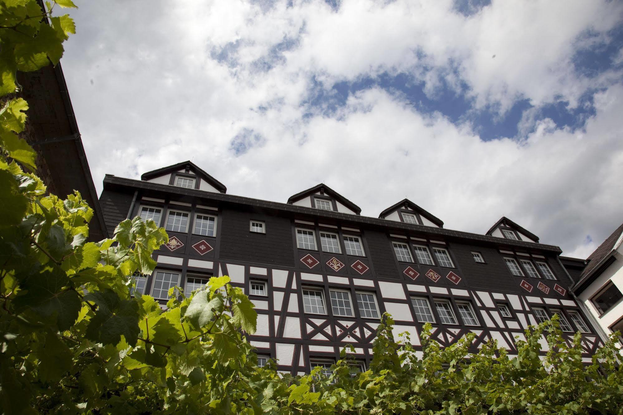 Hotel Felsenkeller ฮูเดสไฮม์ แอม ไฮน์ ภายนอก รูปภาพ