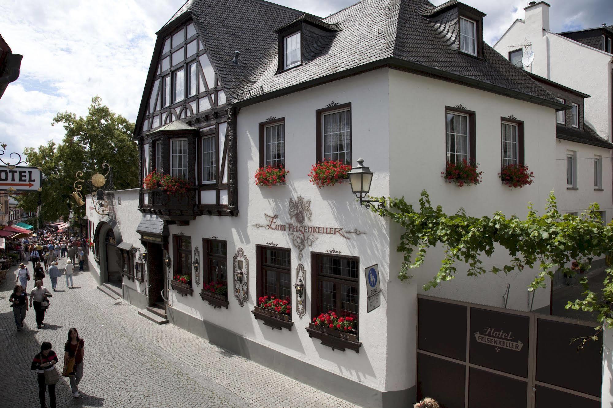 Hotel Felsenkeller ฮูเดสไฮม์ แอม ไฮน์ ภายนอก รูปภาพ